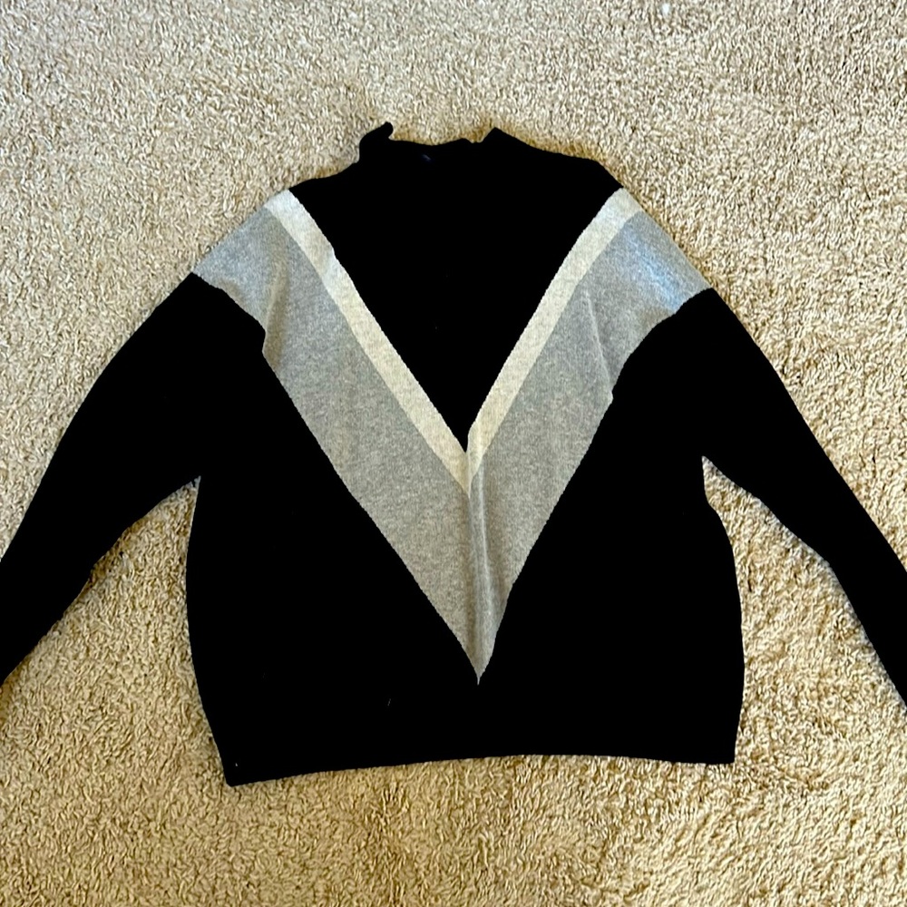 Women’s Old Navy knit sweater.